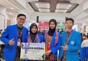Mahasiswa FKIK Unismuh Raih Juara Dua Lomba Esai Nasional