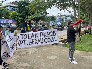 Tolak Perpanjangan Izin PKP2B PT Berau Coal, Aliansi Muda Berau Gelar Aksi Demonstrasi