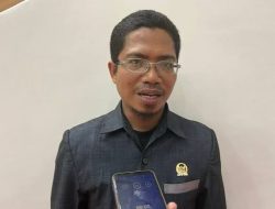 Ismail Latisi Ingatkan Pemkot Tekait Kesejahteraan Guru